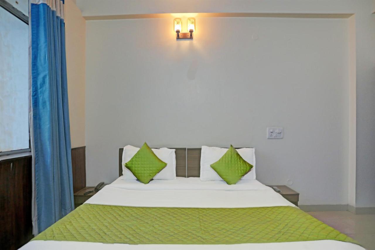 Hotel Grand Tushar - Ghaziabad Railway Station Екстериор снимка